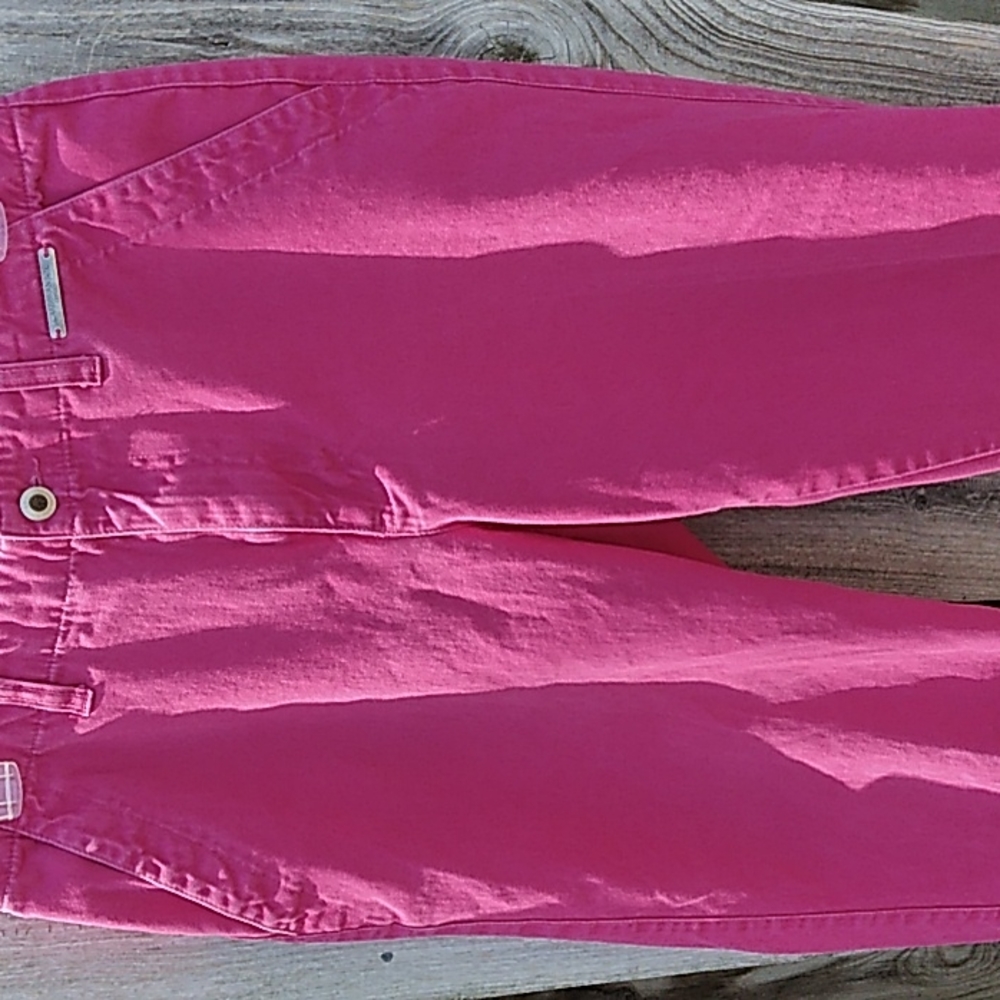 Women's Capri's - Picture 3 of 5